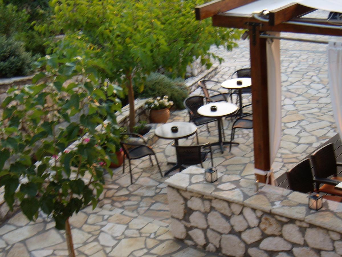 Zephyros Rooms And Apartments Drymon Luaran gambar